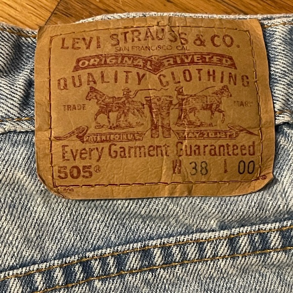 Vintage Levi’s Denim Shorts Lightwash - Picture 10 of 16